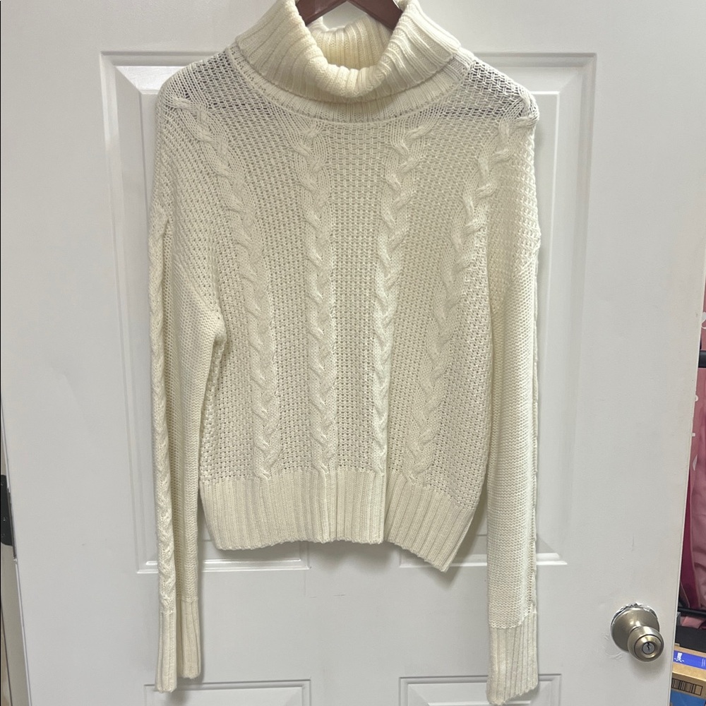 Women’s Cozy Cream Turtleneck Sweater